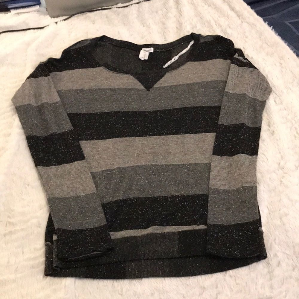 Cute long sleeved Splendid striped top